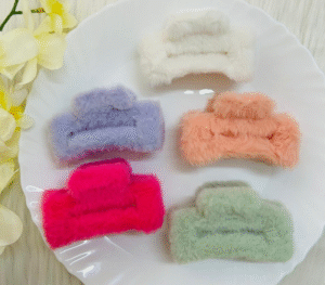 Big Size Rectangle Fur Claw