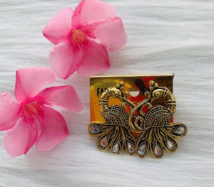 Medium Pretty Peacock Earring