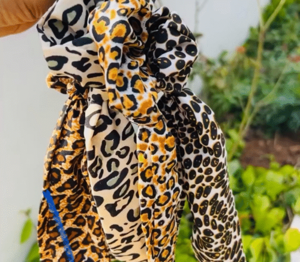 Long Leo Peard Print Hair Ties