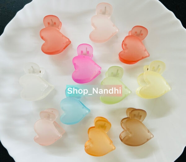 Medium Pastel Heart Shape Clips