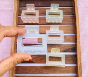 Medium Transparent Rectangle Claw Clip