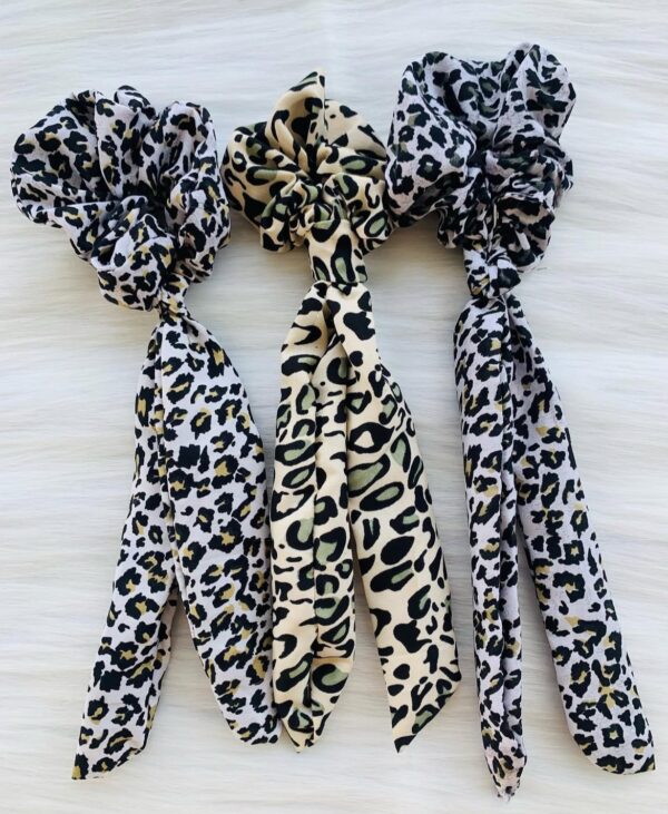 Long Leo Peard Print Hair Ties