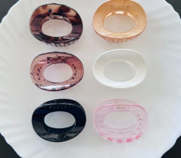 Big Shiny Oval Design Clip