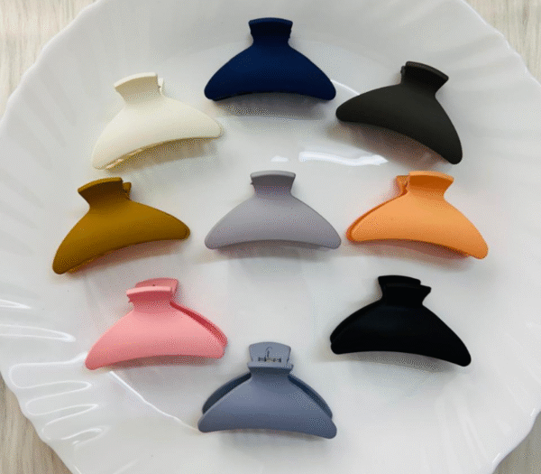 Matte Triangle Claw Clips