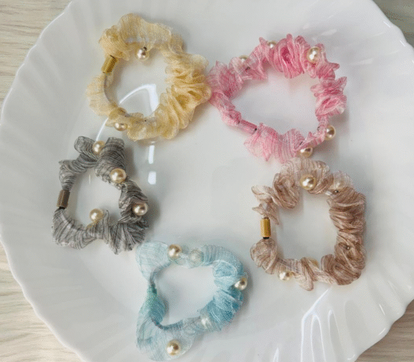 Medium Beaded Pearl Scrunchies