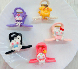 Medium Premium Cartoon Hair Claw