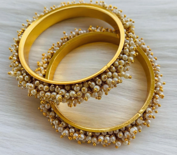 Pearl Coated Bangle 2x8 size
