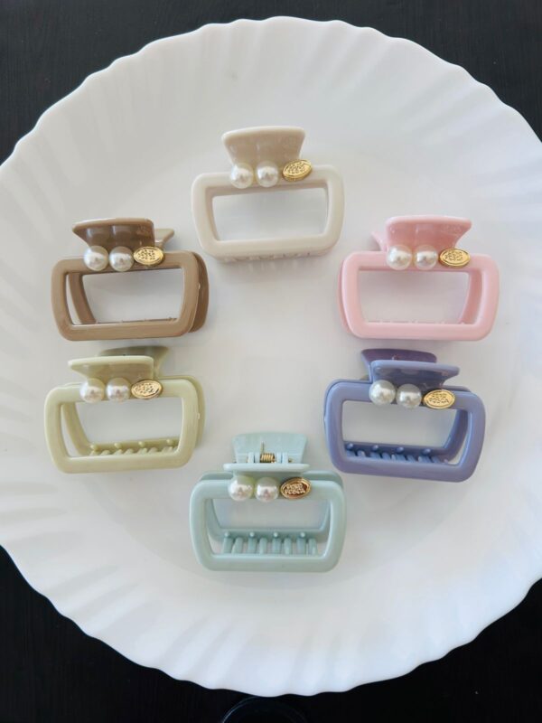 Medium Pastel Shade Korean Claws